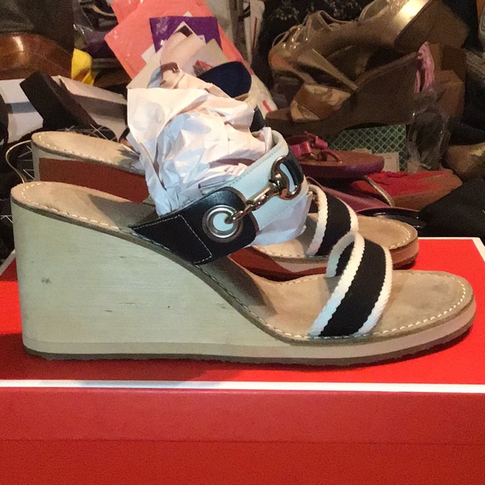 COACH CAMILLA BLK & WHT LEATHER/MATERIAL WEDGES - Picture 8 of 14